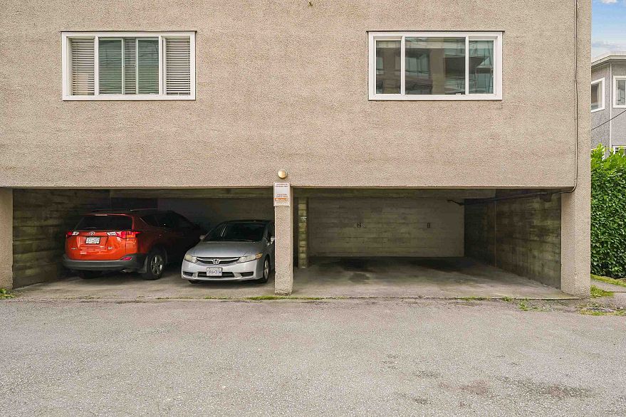 2 1235 W 10th Avenue