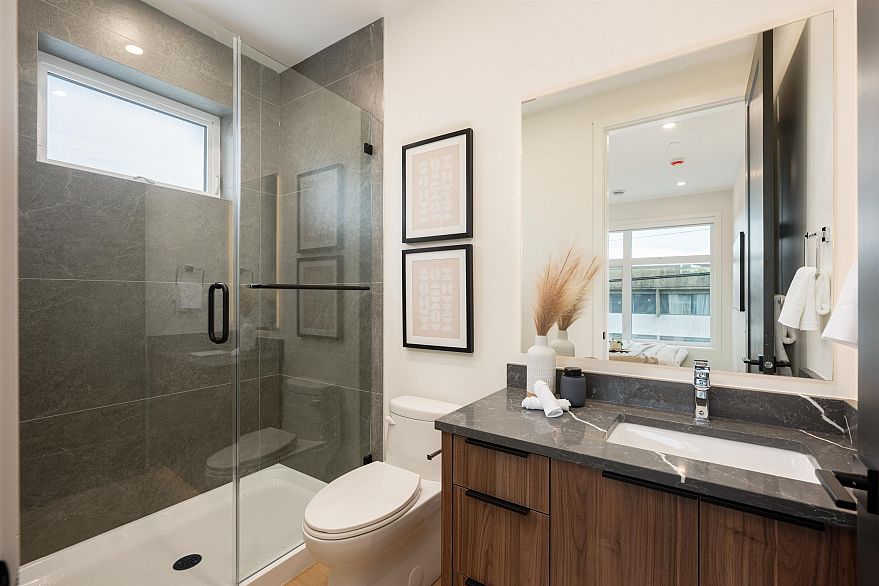 3468 Franklin Street