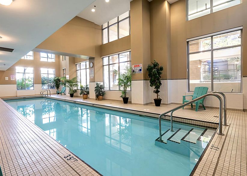 804 120 Milross Avenue