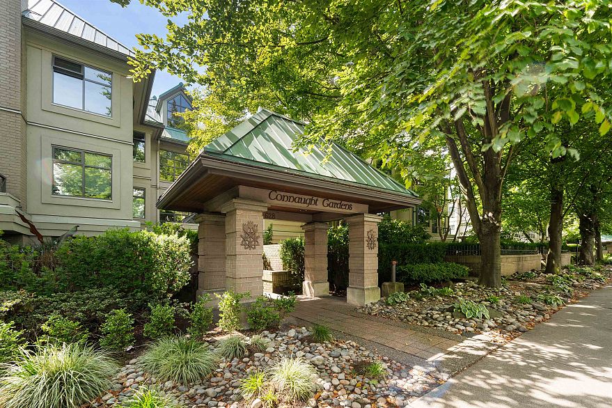 E403 628 W 12th Avenue