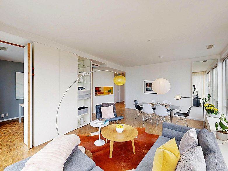 1207 989 Nelson Street