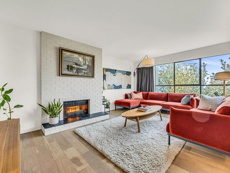 801 1165 Burnaby Street