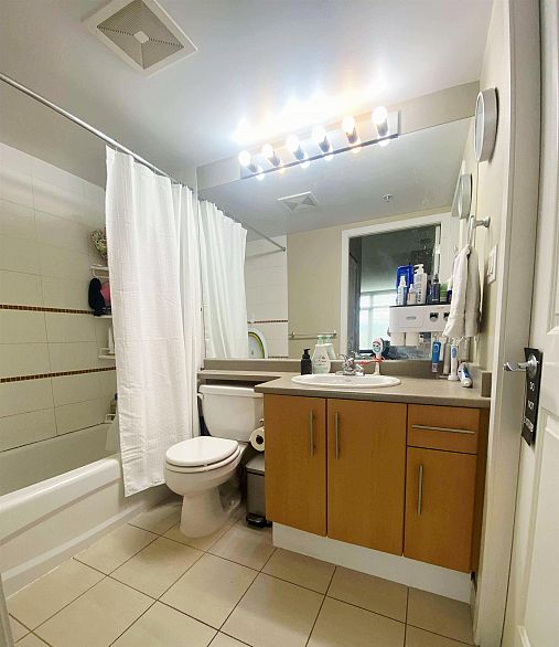 905 3660 Vanness Avenue