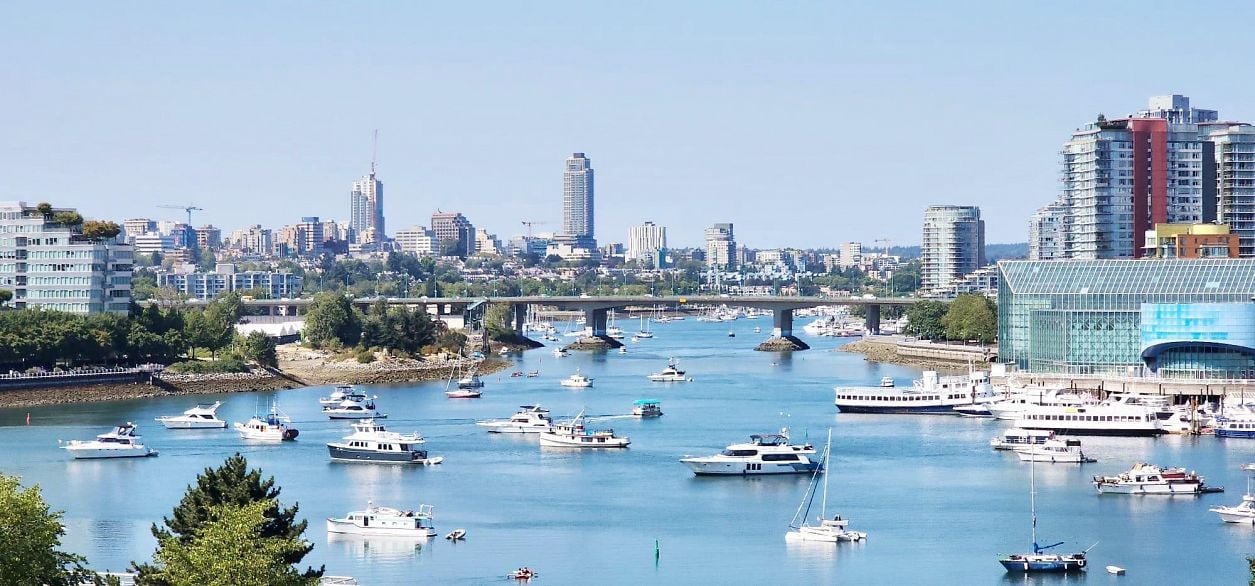 804 120 Milross Avenue