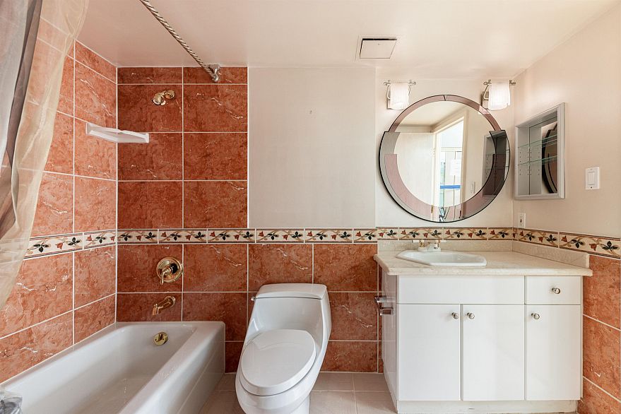 1009 1450 Pennyfarthing Drive