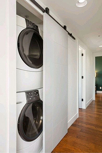 2503 183 Keefer Place