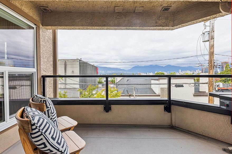 304 2121 W 5th Avenue