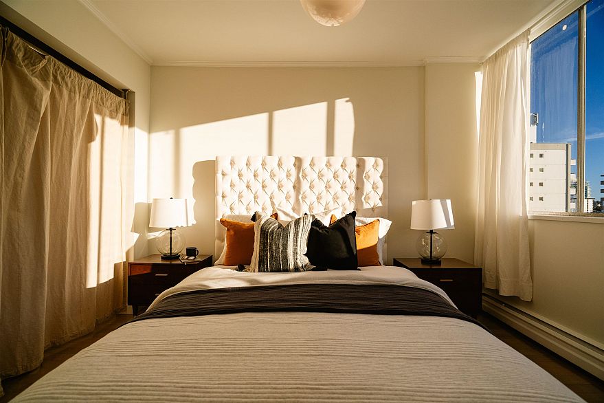 803 1967 Barclay Street