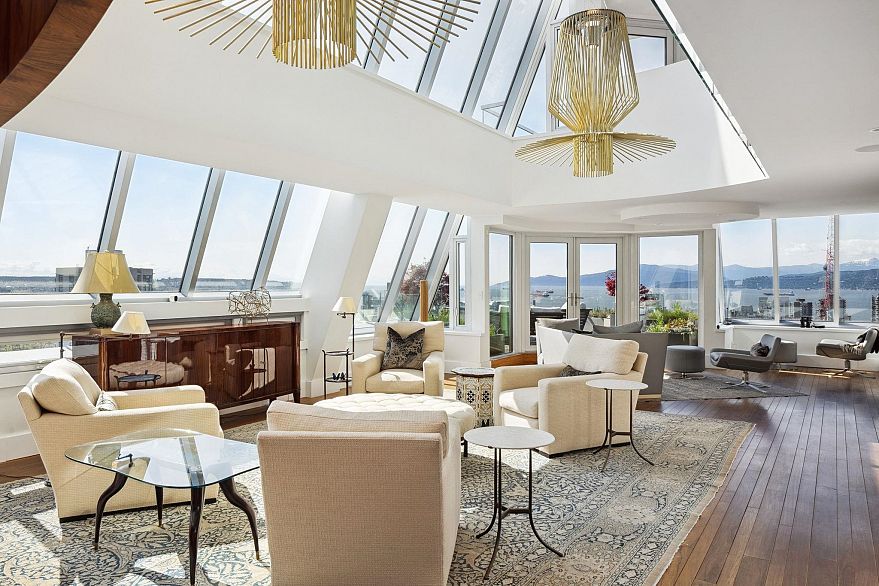 PH2501 1020 Harwood Street