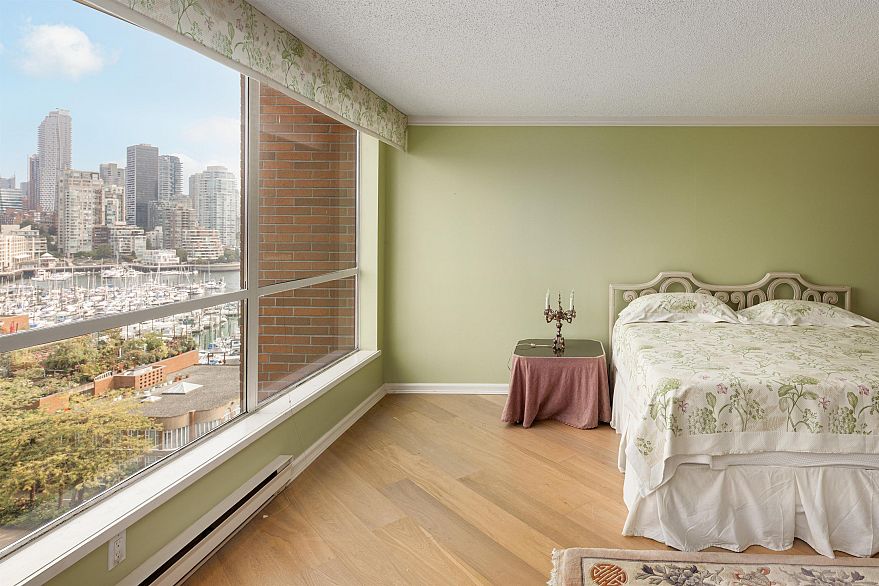 1009 1450 Pennyfarthing Drive