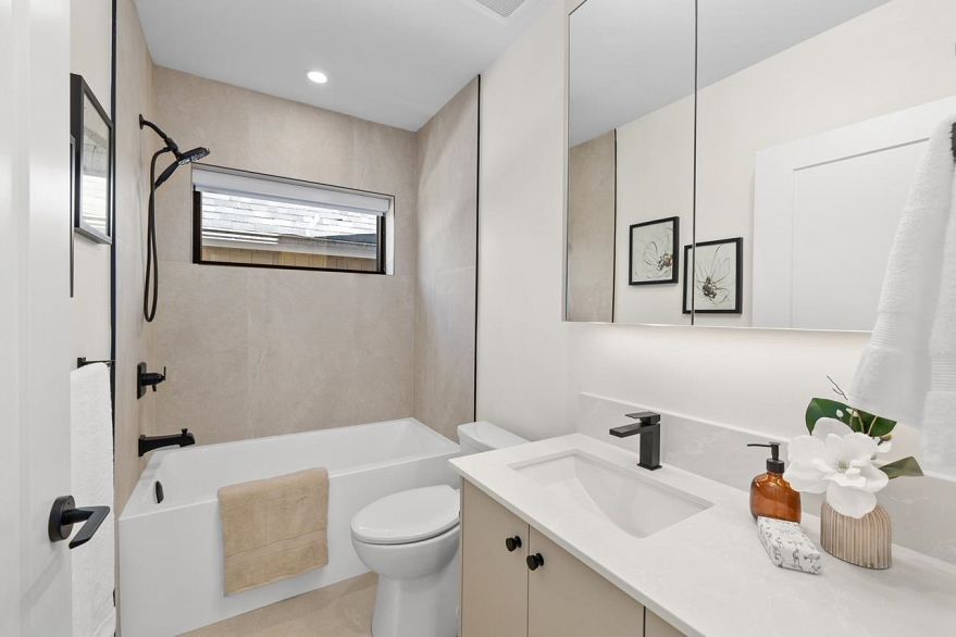 1 2247 Parker Street