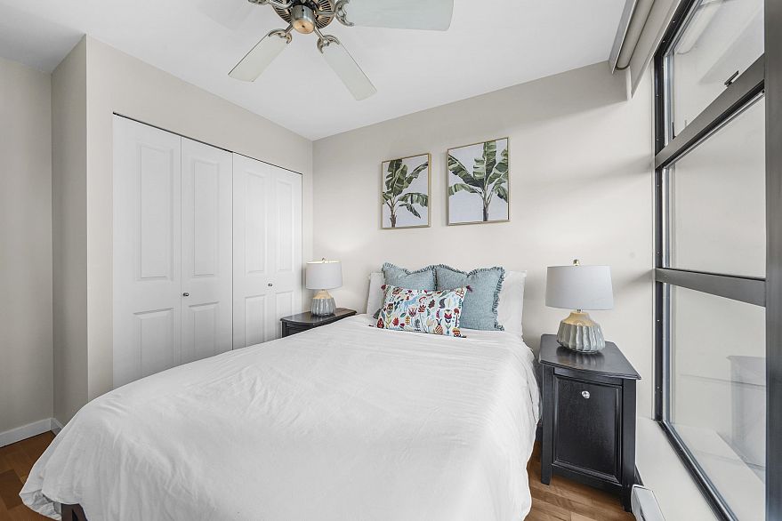 2107 1295 Richards Street