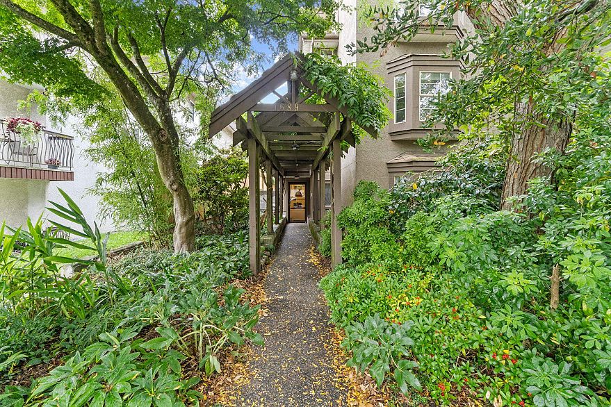 102 1689 E 4th Avenue