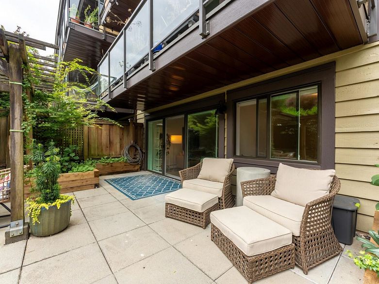 209 2366 Wall Street