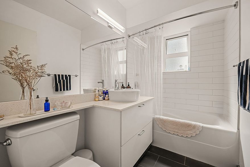 2 1235 W 10th Avenue