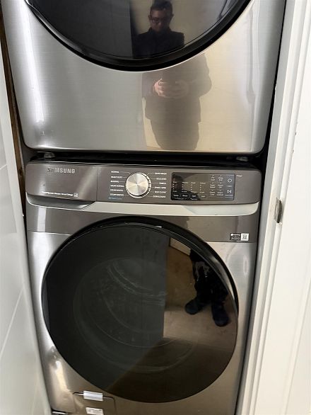 2885 E Georgia Street