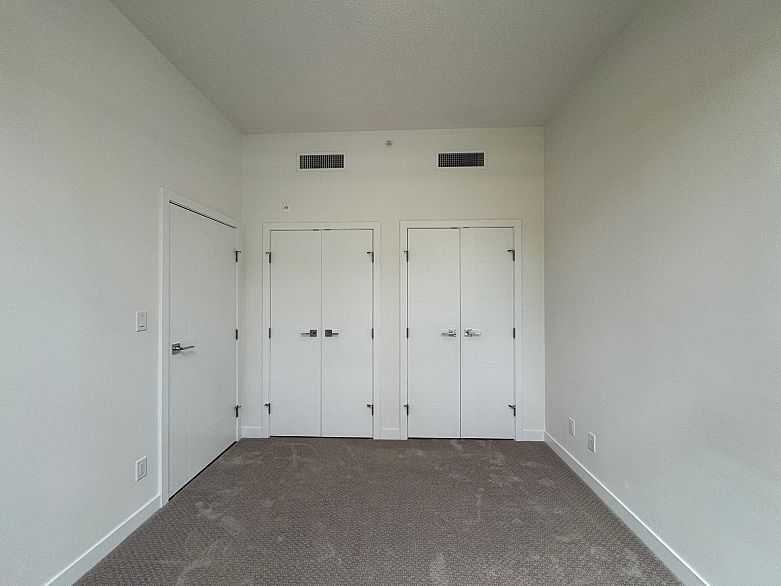 111 5077 Cambie Street