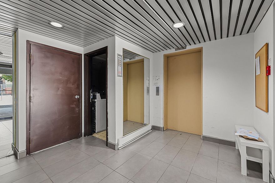 401 16 Lakewood Drive