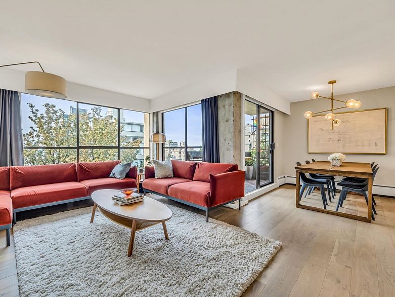 801 1165 Burnaby Street