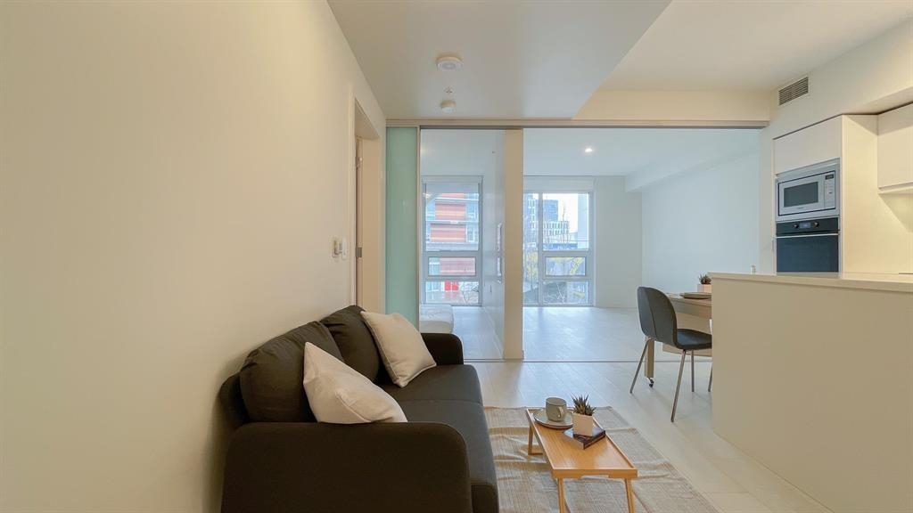 401 180 E 2nd Avenue