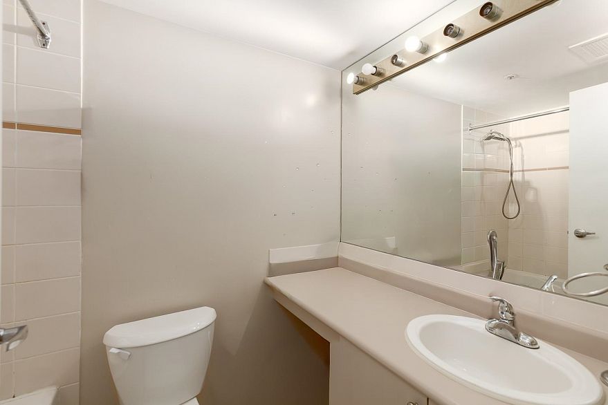 1503 1277 Nelson Street