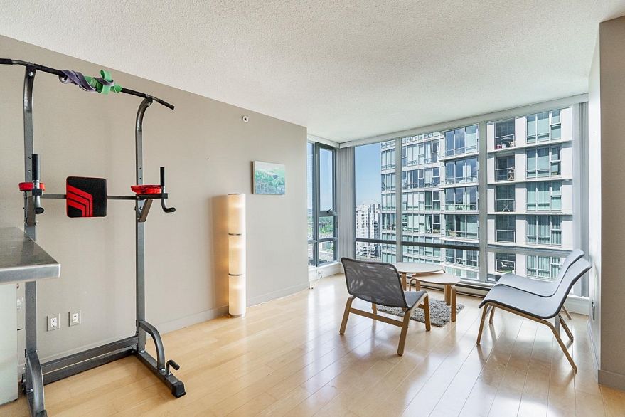 2508 1495 Richards Street