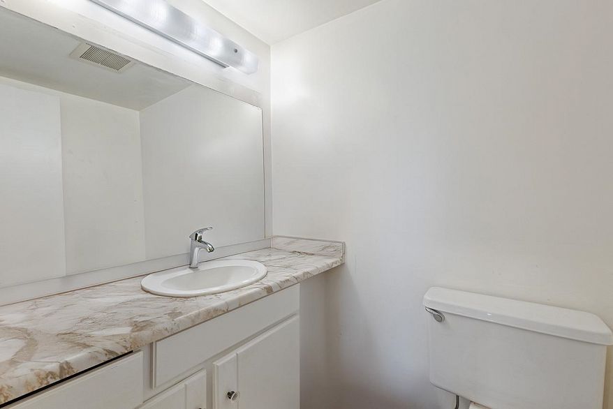 314 665 E 6th Avenue