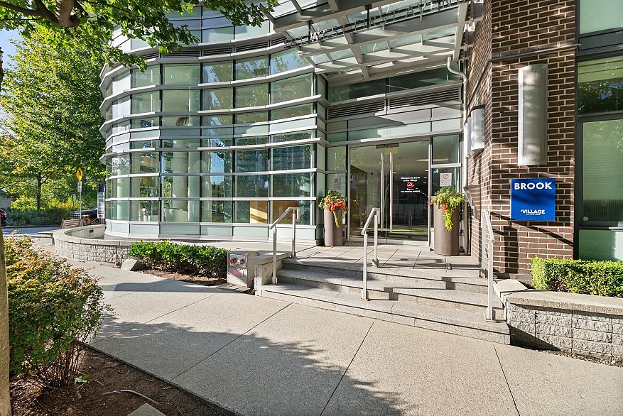 1104 181 W 1st Avenue