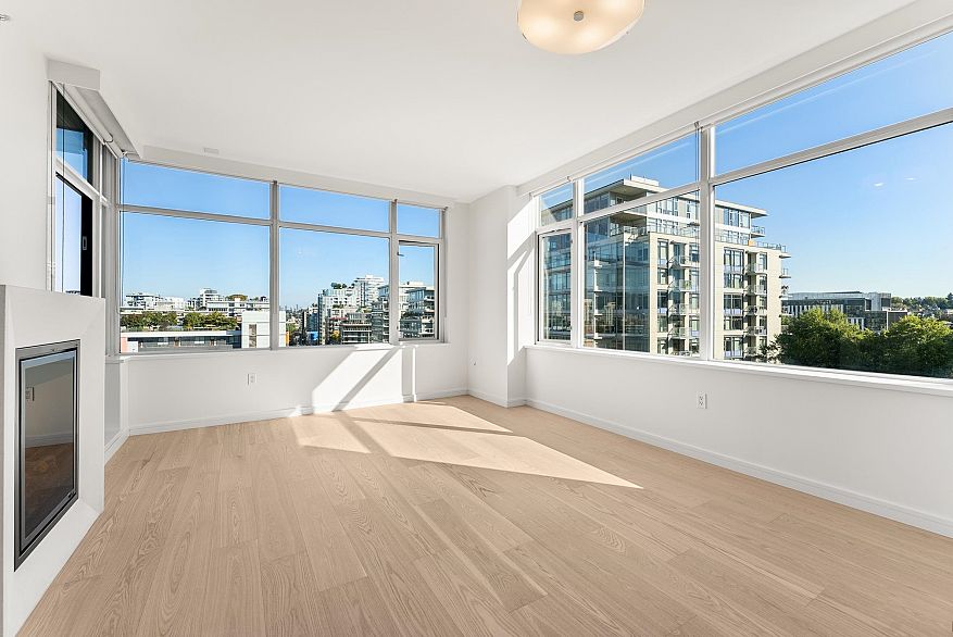 1104 181 W 1st Avenue