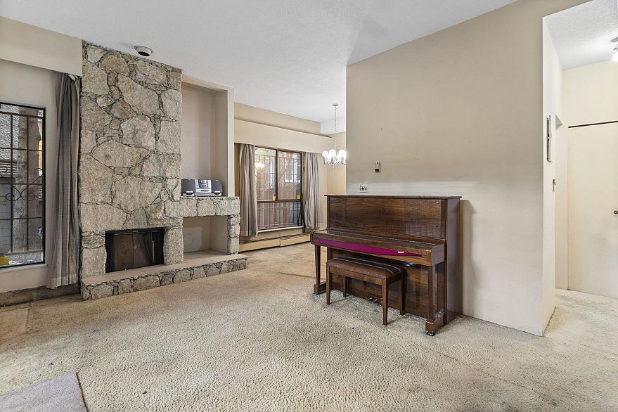 204 1345 W 15th Avenue