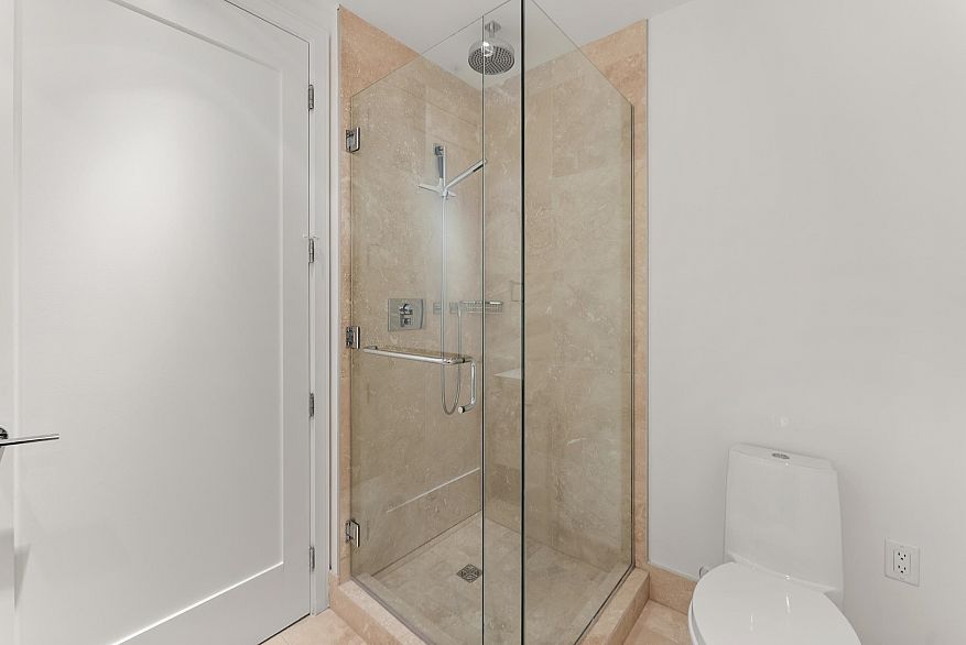 1104 181 W 1st Avenue