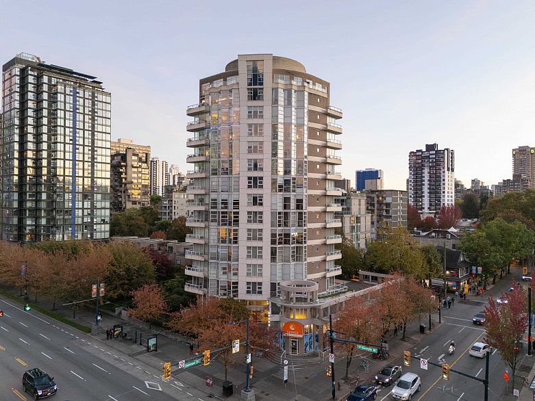 201 1788 W Georgia Street