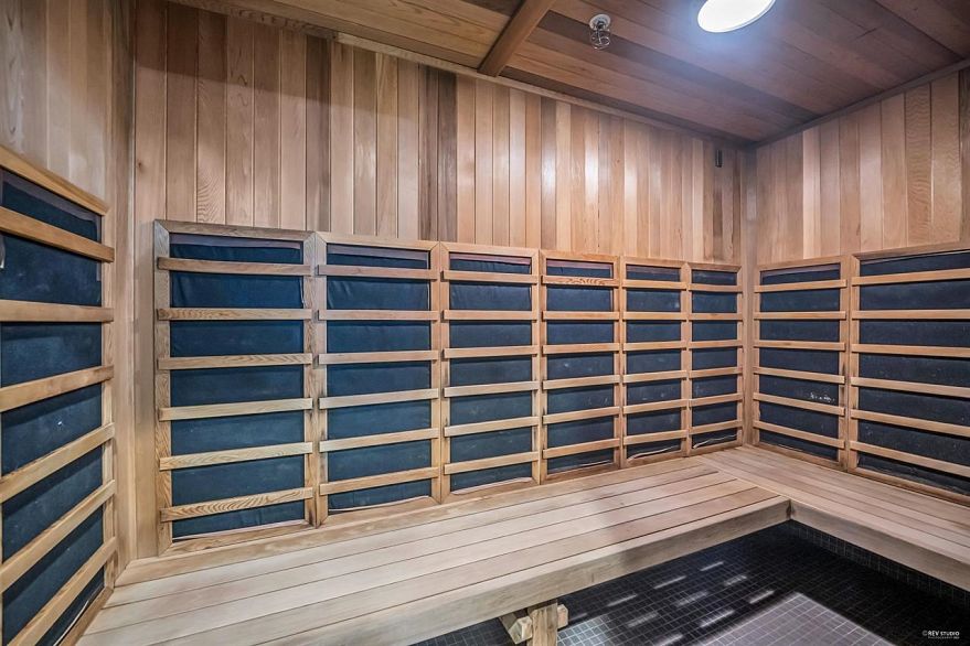 1104 181 W 1st Avenue