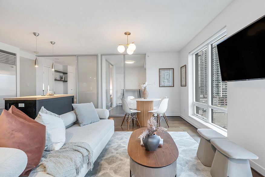 1003 1055 Homer Street