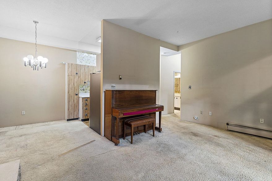 204 1345 W 15th Avenue