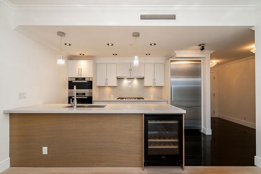 1003 1483 Homer Street