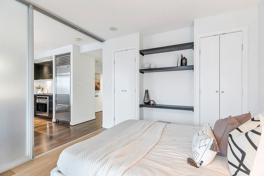 1003 1055 Homer Street