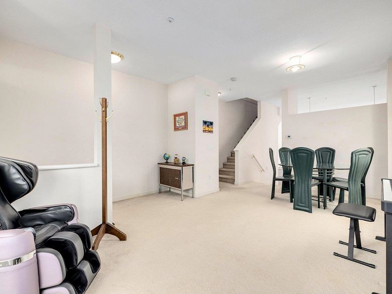 1 3576 Rainier Place