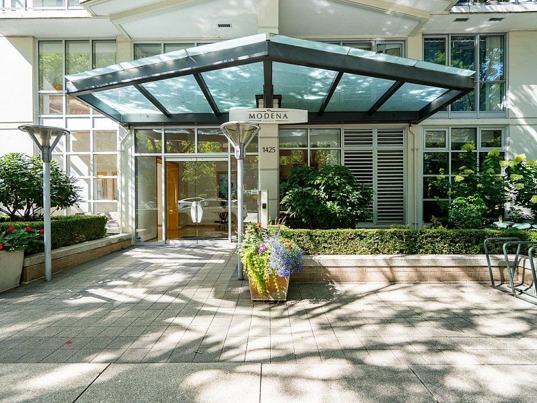 403 1425 W 6th Avenue