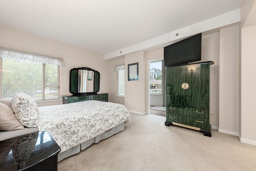 201 1788 W Georgia Street