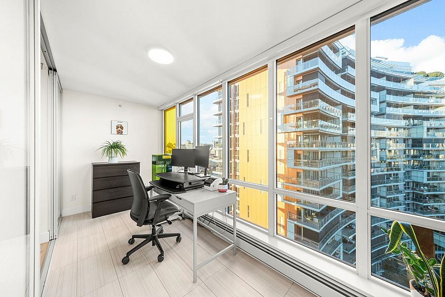 1201 1788 Columbia Street