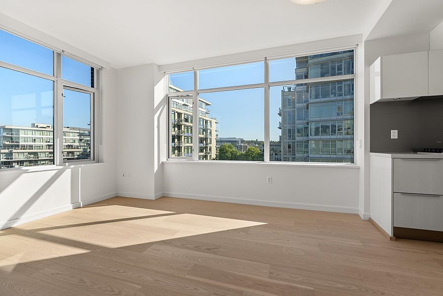 1104 181 W 1st Avenue