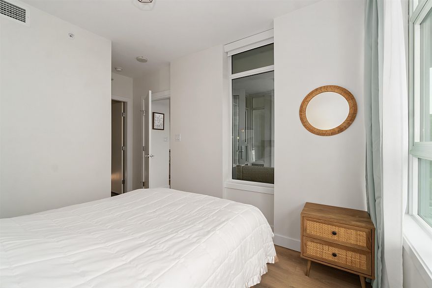 1502 8538 River District Crossing