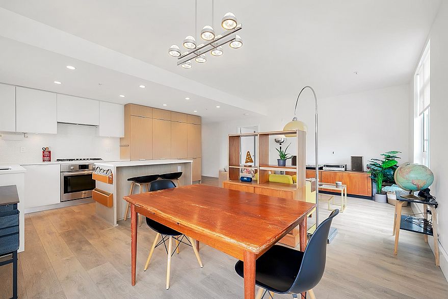 308 5085 Main Street