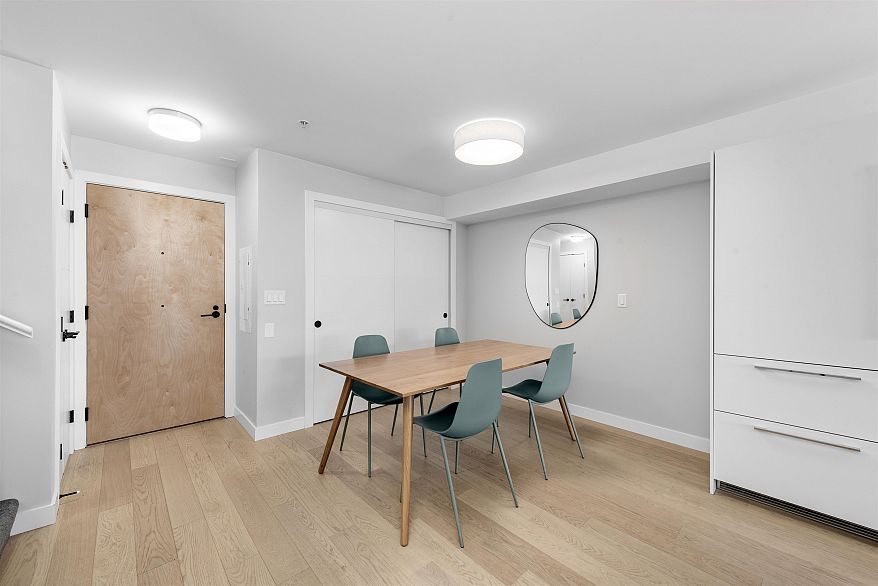 406 2508 Fraser Street