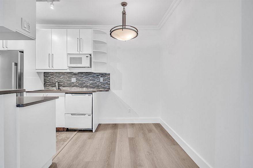 209 1655 Nelson Street