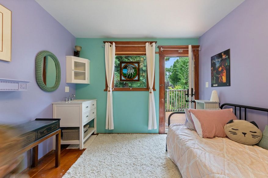 2220 Stephens Street