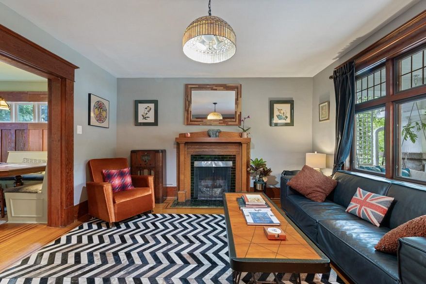 2220 Stephens Street