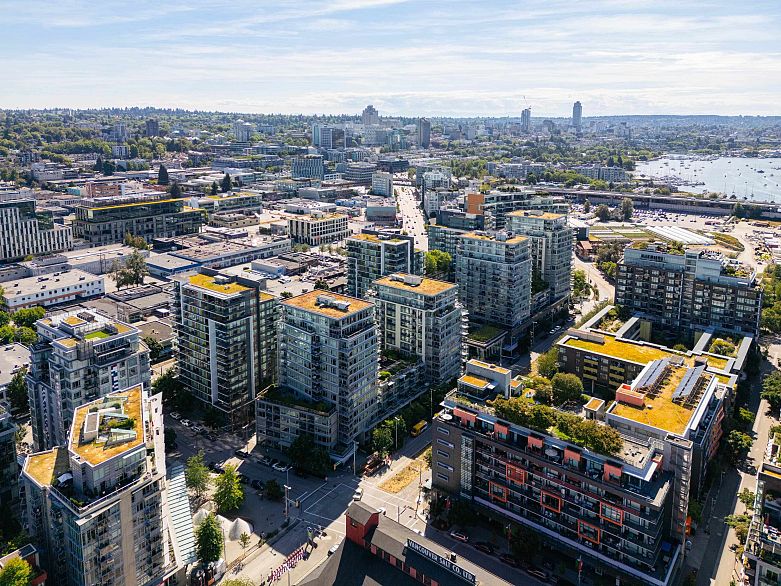 902 138 W 1st Avenue