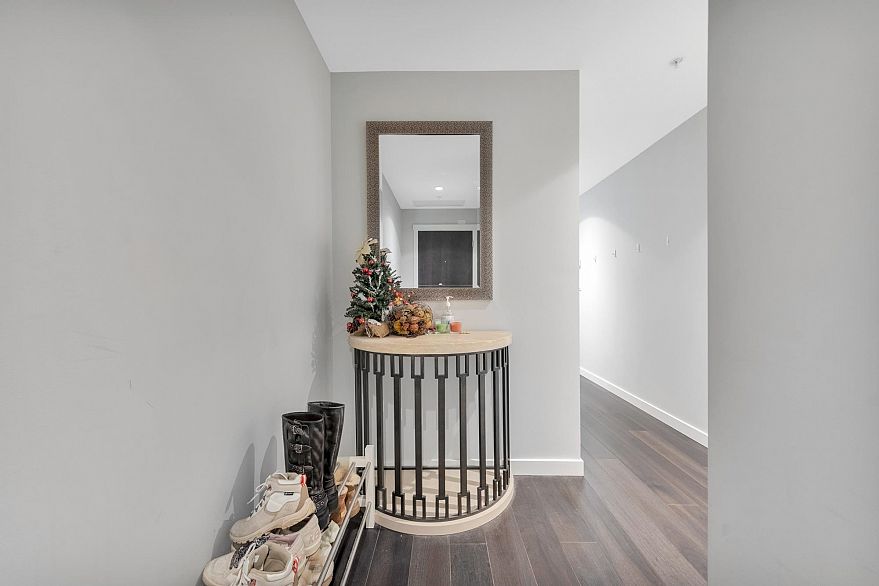 2309 5628 Birney Avenue